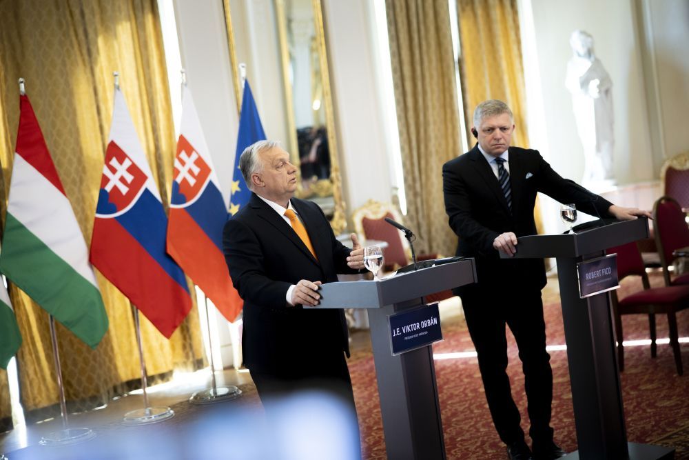 Orbán Viktor magyar miniszterelnök és szlovák kollégája, Robert Fico