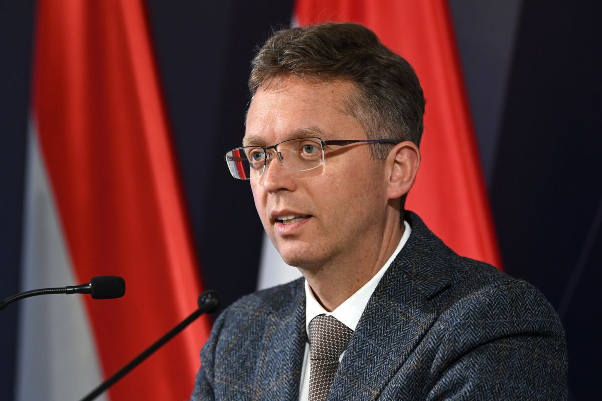 Budapest, 2026. március 24.
Hankó Balázs kultúráért és innovációért felelős miniszter a HU-rizont program sajtótájékoztatóján a Kulturális és Innovációs Minisztériumban 2026. március 24-én. Idén, a HU-rizont program harmadik kiírásában ismét 8 milliárd forintos támogatási összeg áll rendelkezésre.
MTI/Kovács Attila