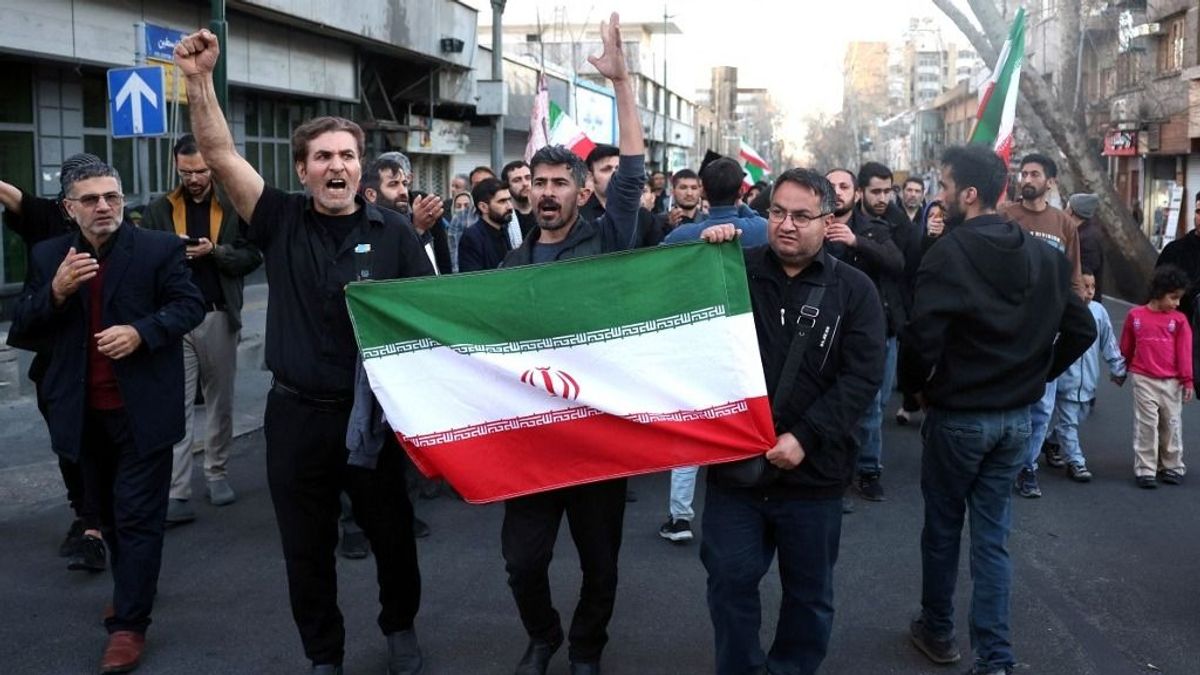 Gyorsan választhat új vezetőt Irán