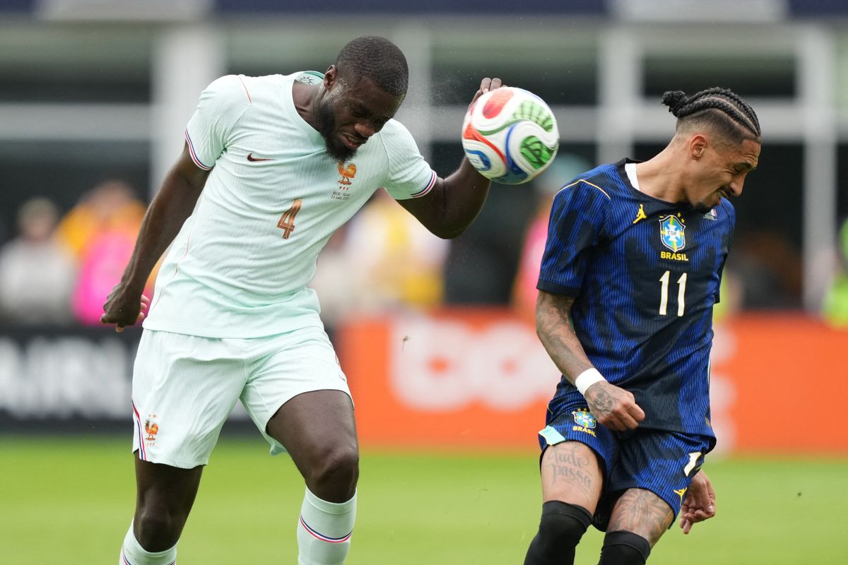 Raphinha (jobbra) több hétre kidőlt, Madridban attól tartanak, hogy Viníciusszal is ez lesz