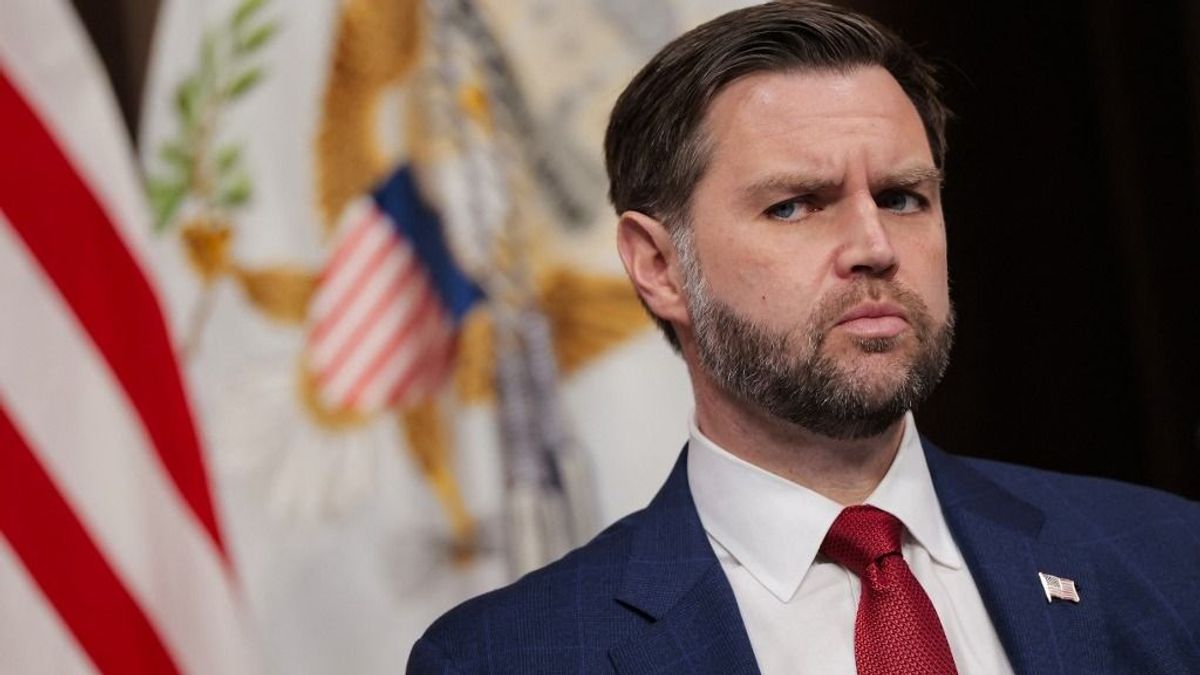 J. D. Vance alelnök vezette munkacsoport vizsgálja az ukrán illegális választási beavatkozást