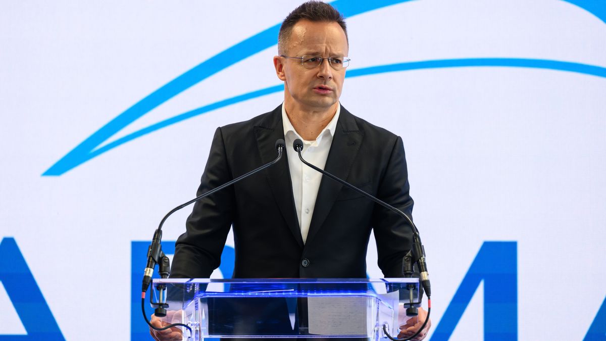Szijjártó Péter: Ilyen durva külföldi titkosszolgálati beavatkozás soha nem volt a magyar választásba