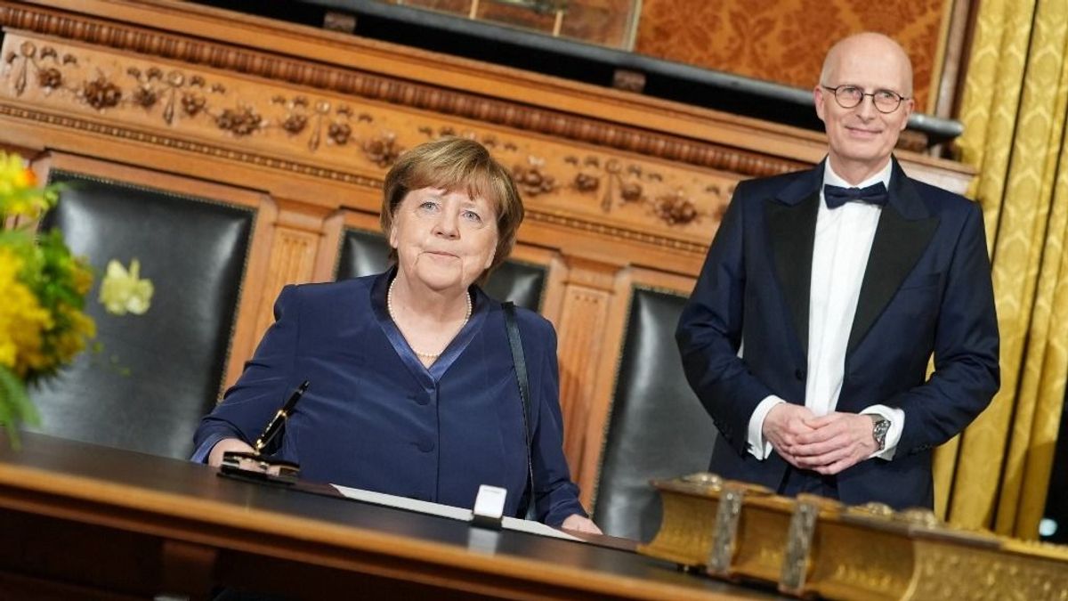 Beszólt Brüsszelnek a volt német kancellár