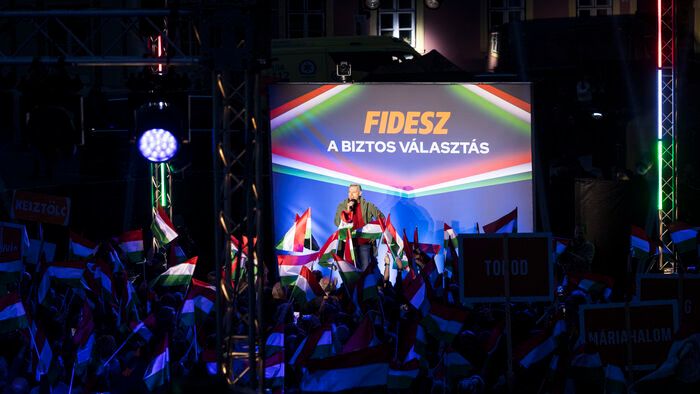 Orbán Viktor országjárás Esztergom
kampány
választás
Lázár János