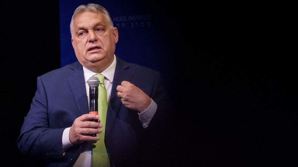 Orbán Viktor: A fiatalok világszínvonalú jövőt írnak
