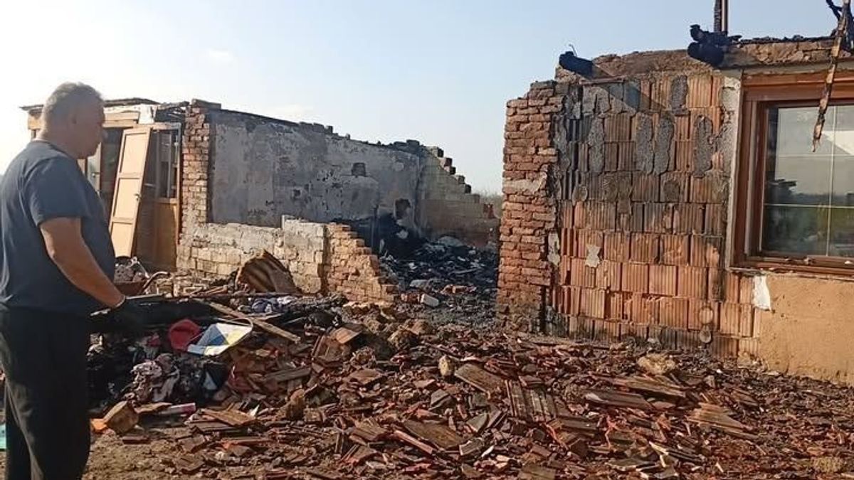 Ötéves kisfiú és öthónapos csecsemő vált hajléktalanná, miután hatalmas tűz pusztított Öreglakon