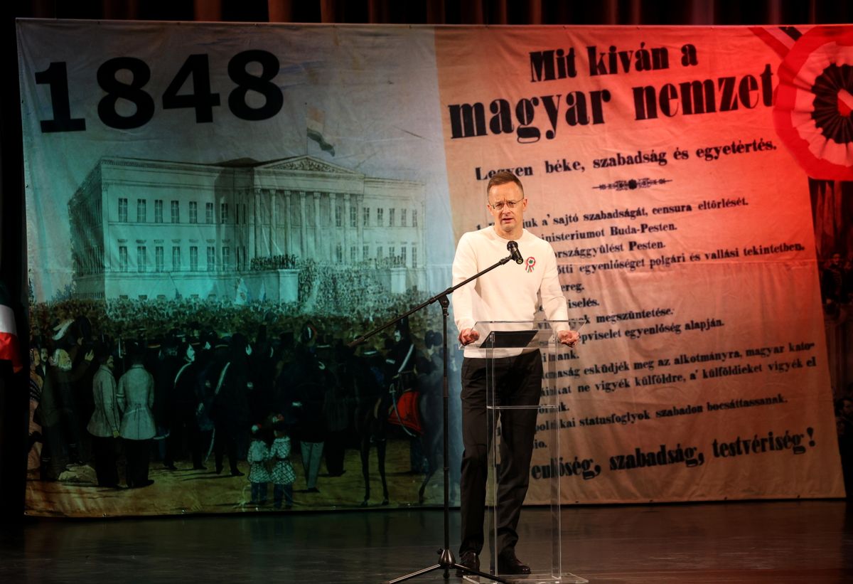 Szijjártó Péter szerint ismét lebukott Ukrajna, hogy a Tiszát segíteni az olajblokáddal