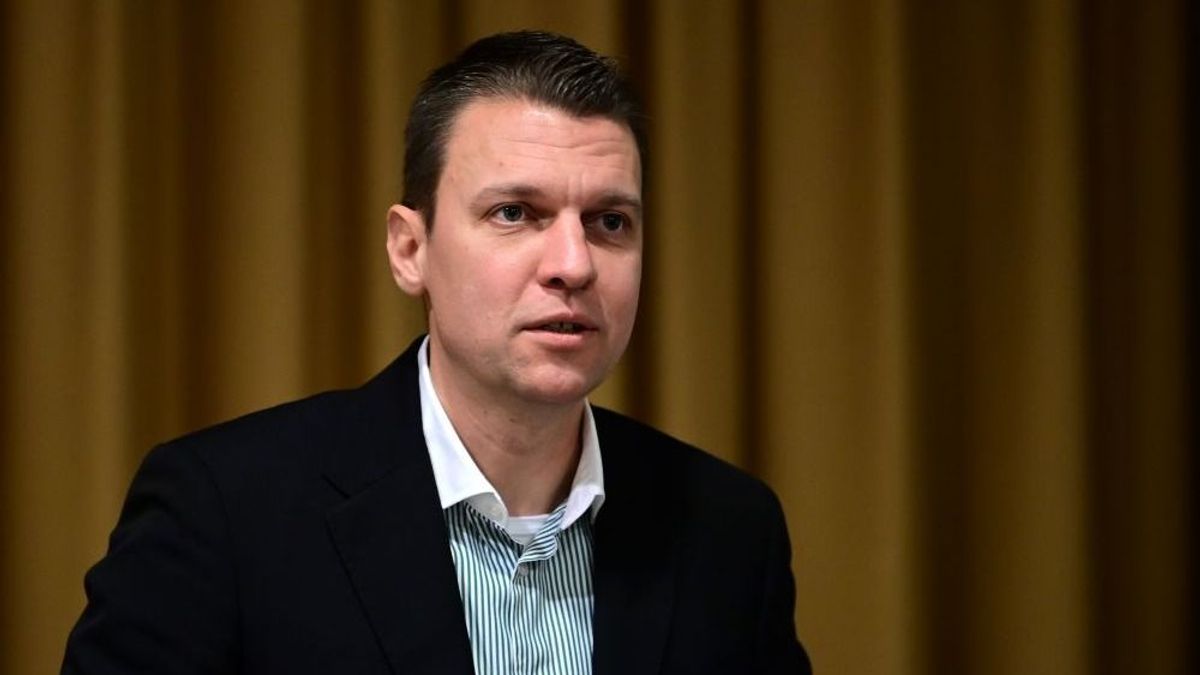 Menczer Tamás: „Gratulációm” Zelenszkijnek a brüsszeli díjhoz!