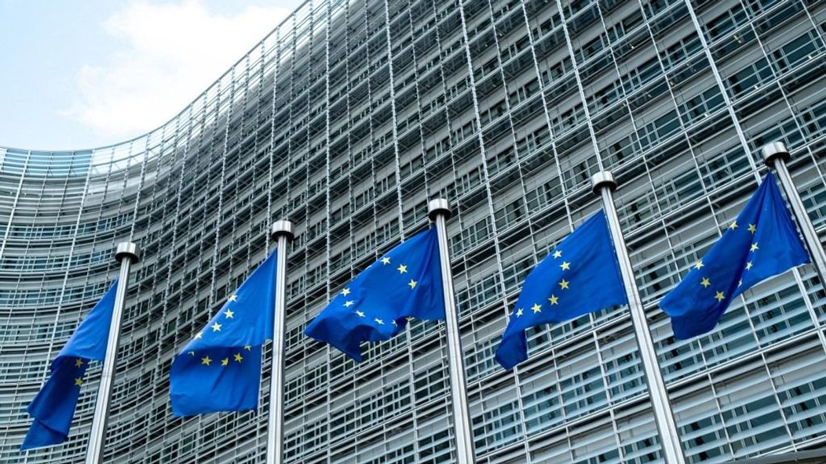 Brüsszel fokozza a háborús felkészülést