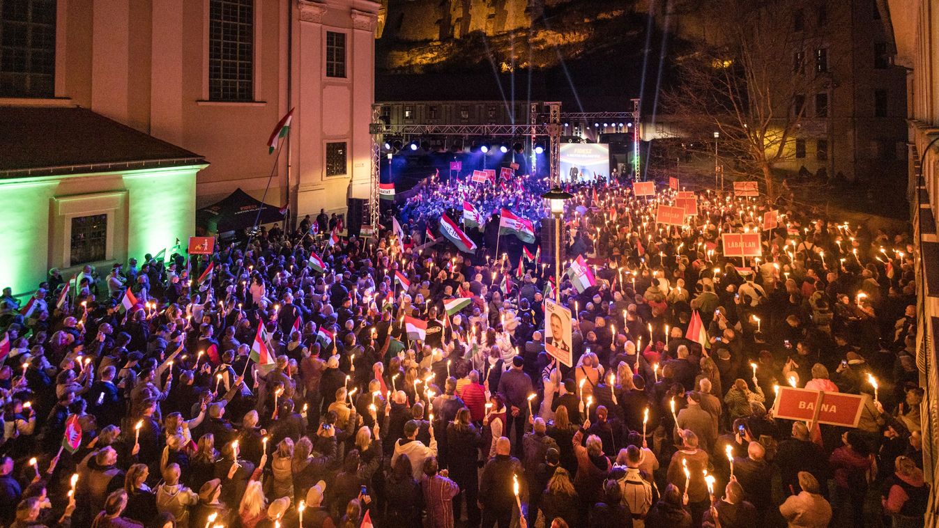 Orbán Viktor országjárás Esztergom
kampány
választás
Lázár János
Miniszterelnöki Kommunikációs Főosztály/Kaiser Ákos