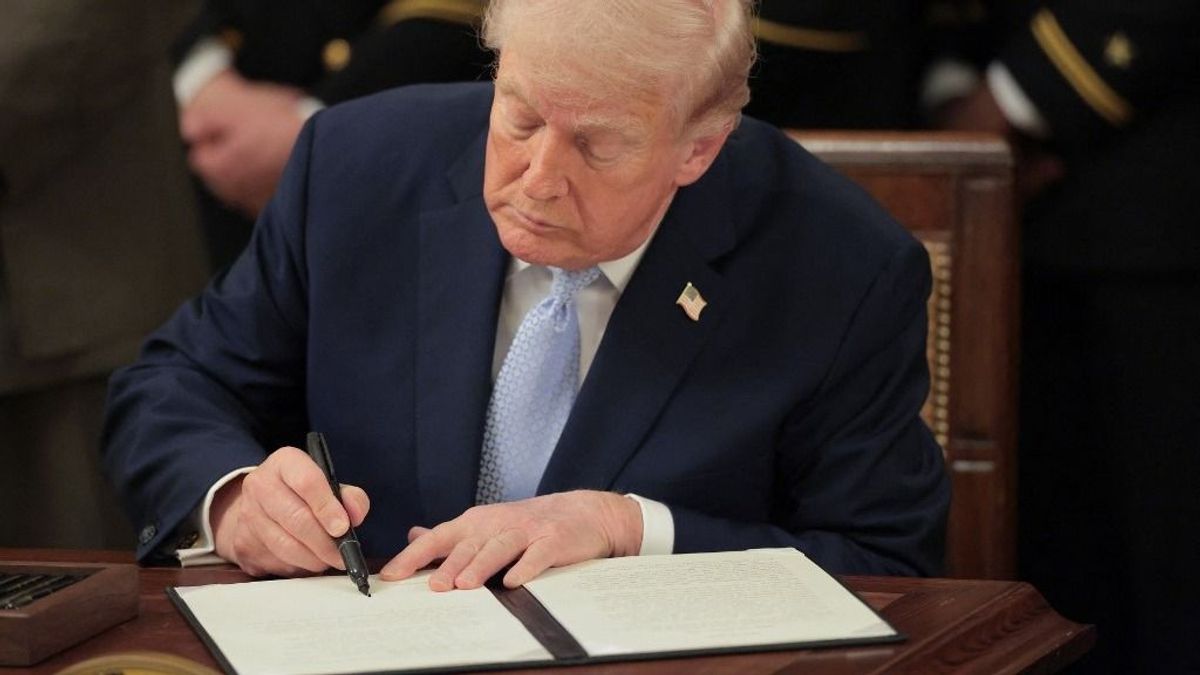 „Ki kellett vágnunk a rákot” – Trump drámai bejelentést tett Iránról