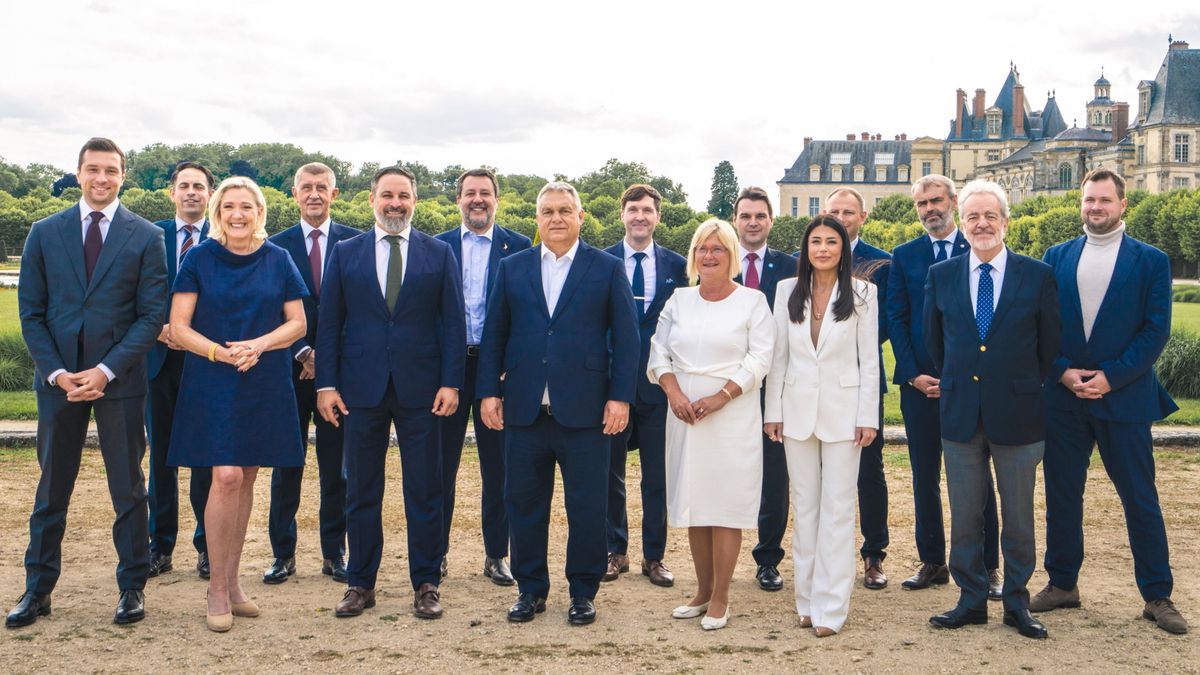 Budapesten a Patrióták, Európa új irányt vehet – percről percre