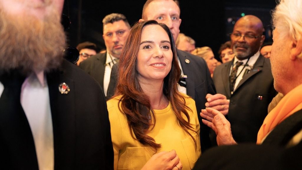 Párizs is nemet mond az ukrán pénzszivattyúra