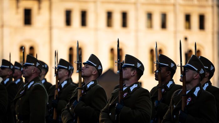 zászlófelvonás március 15.