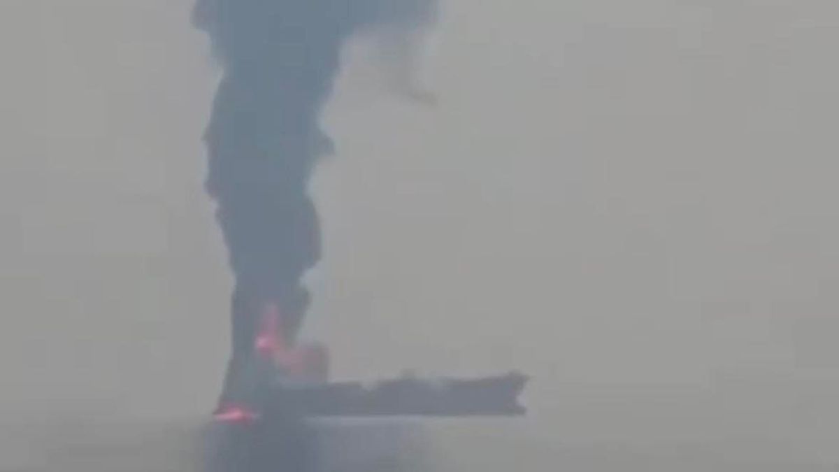 A Hormuzi-szoroson áthaladó olajtankert bombázott le Irán + videó