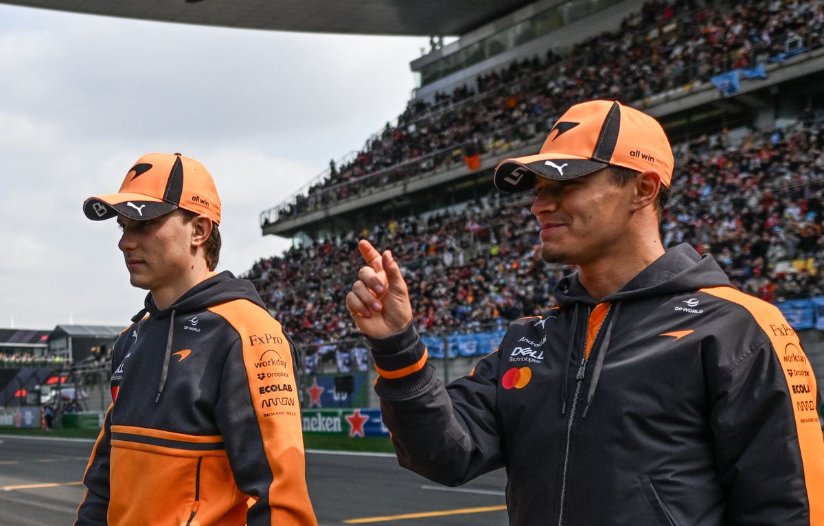 Piastrinak (balra) és Norrisnak gyorsan lefagyott a mosoly az arcáról Kínában