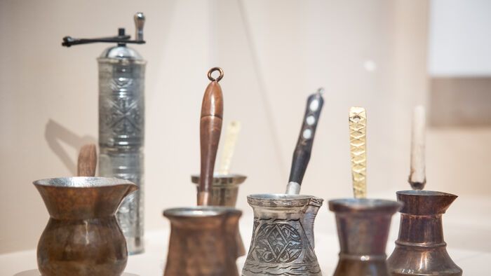 Fő a kávé kiállítás megnyitója