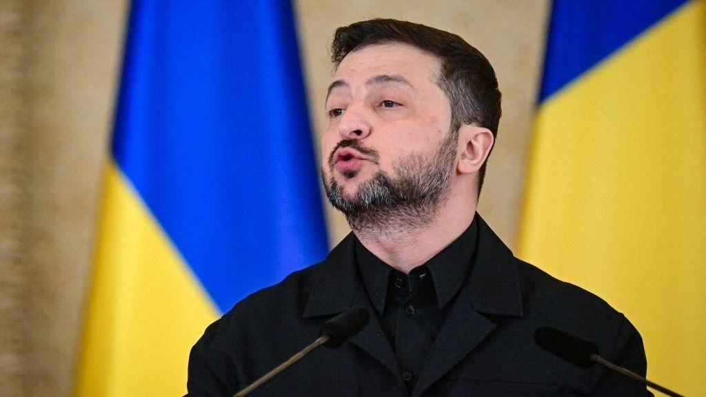 Volodimir Zelenszkij ukrán elnök azzal fenyegette meg a parlamenti képviselőket, hogy akár a frontra is küldheti őket