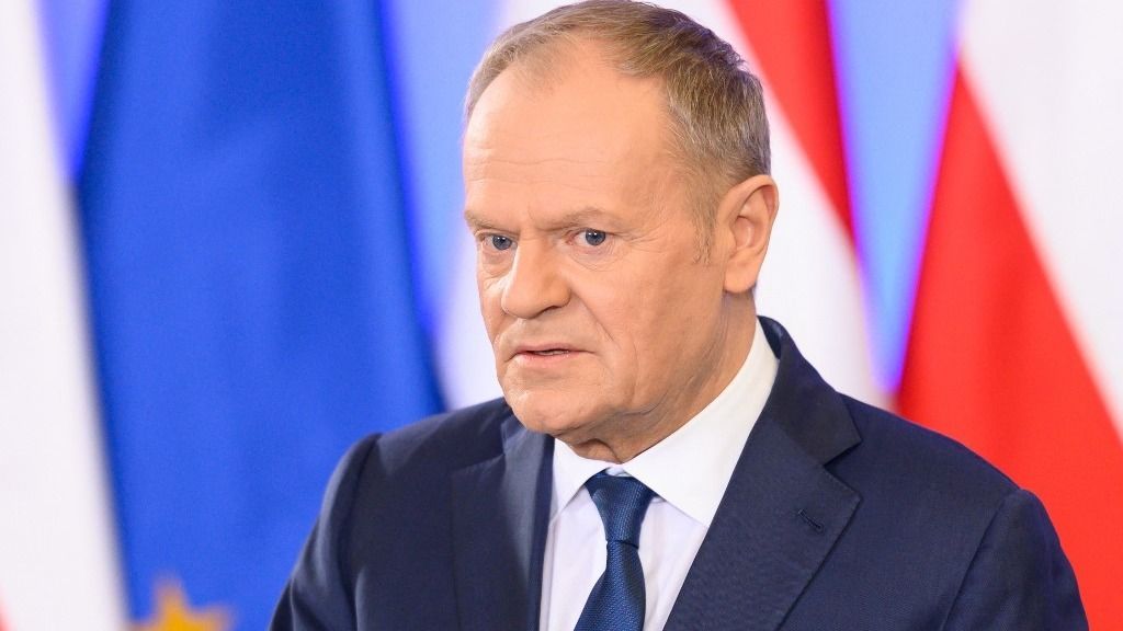 Szijjártó Péter visszaszólt Tusk kijelentésére az ukrán hadikölcsönről