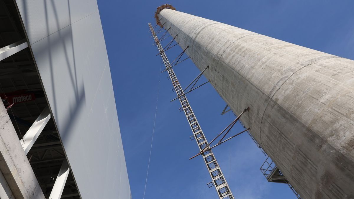 Holttestre bukkantak a kaposvári üveggyárban, egyelőre nagy a titkolózás az ügyben