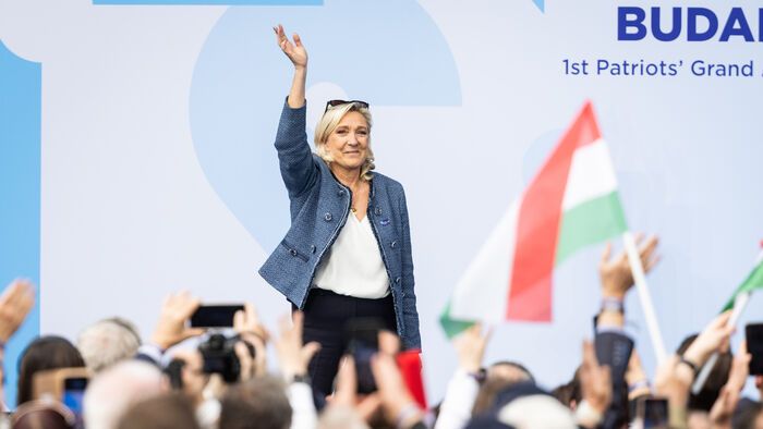 Patrióta nagygyűlés Marine Le Pen