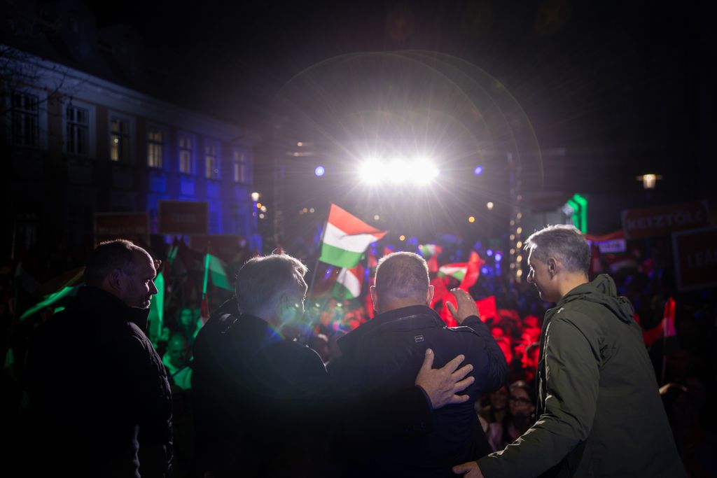 Orbán Viktor országjárás Esztergom
kampány
választás
