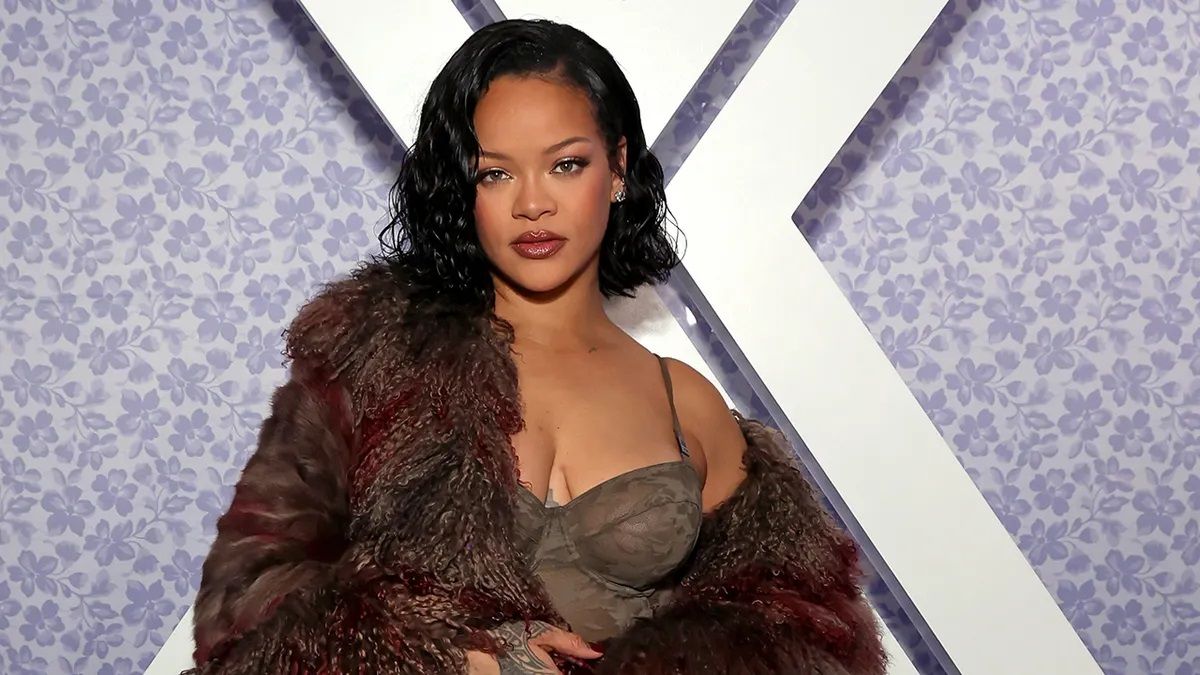 Lövöldözés Rihanna otthonánál: Azonosították a gyanúsítottat, aki korábban bizarr üzeneteket küldött az énekesnőnek