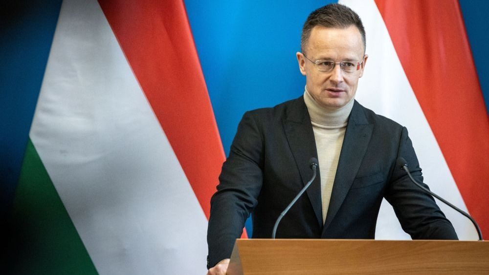 Szijjártó Péter szerint a magyar kormány továbbra is harcol az olcsó orosz olajért