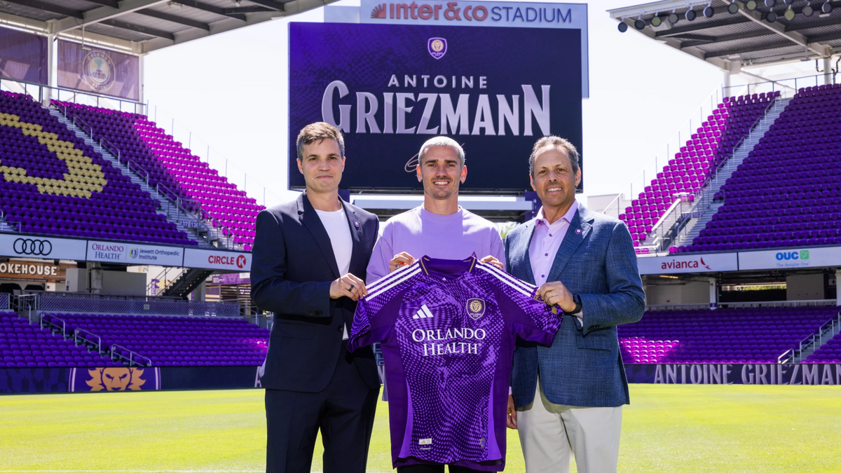 Antoine Griezmann új csapata mezével