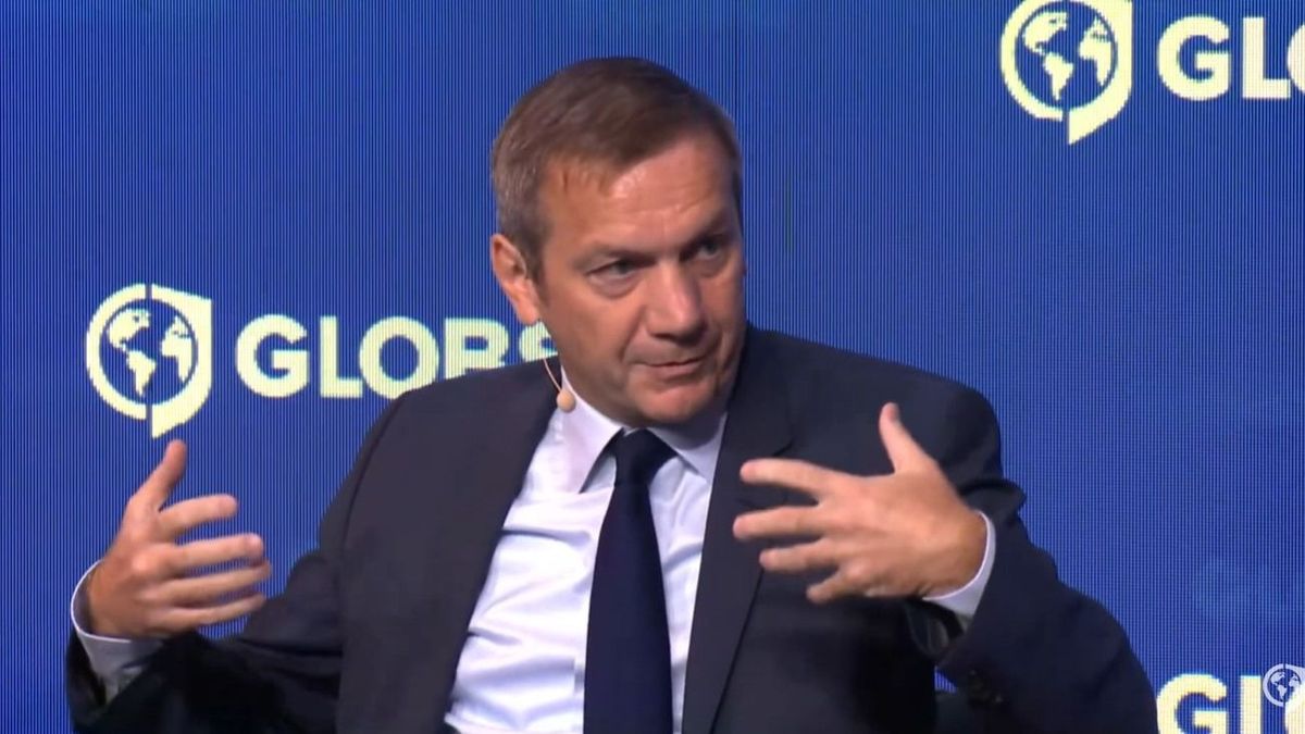 Megjelent a BlackRock a Magyar Pétert támogató Bajnai Gordon nemzetközi szervezete mögött