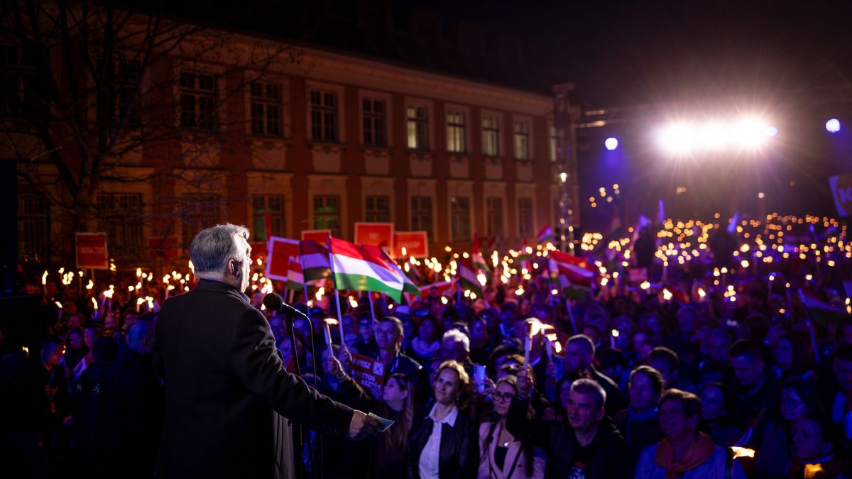 Orbán Viktor hamarosan beszédet mond Törökszentmiklóson – kövesse nálunk élőben!