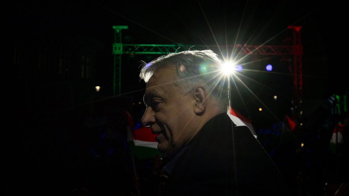 Orbán Viktor: Minden a helyén + videó
