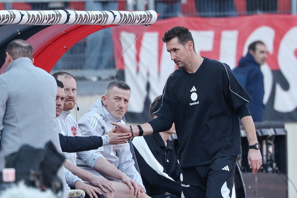 Miroslav Klose útja edzőként sokkal nehezebb, mint amilyen csatárként volt