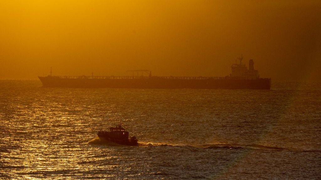 Ukrajna lángokba borított az egyik legfontosabb olajexport-központot