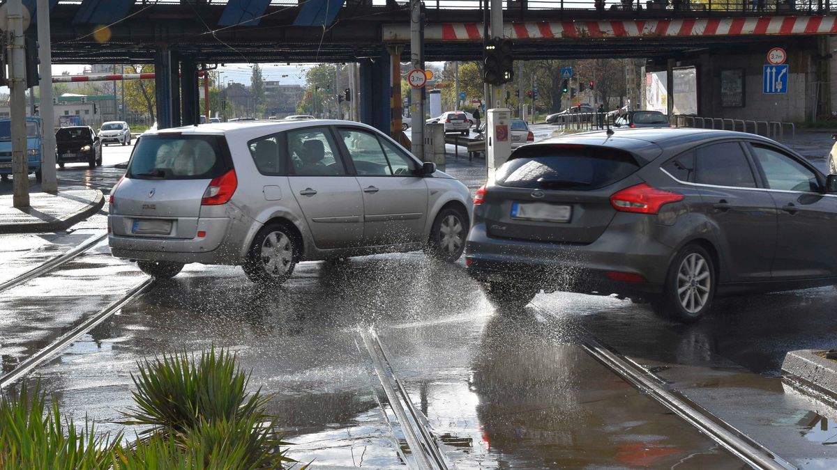 Nem ússzuk meg szárazon: viharos széllel érkezik a kiadós eső