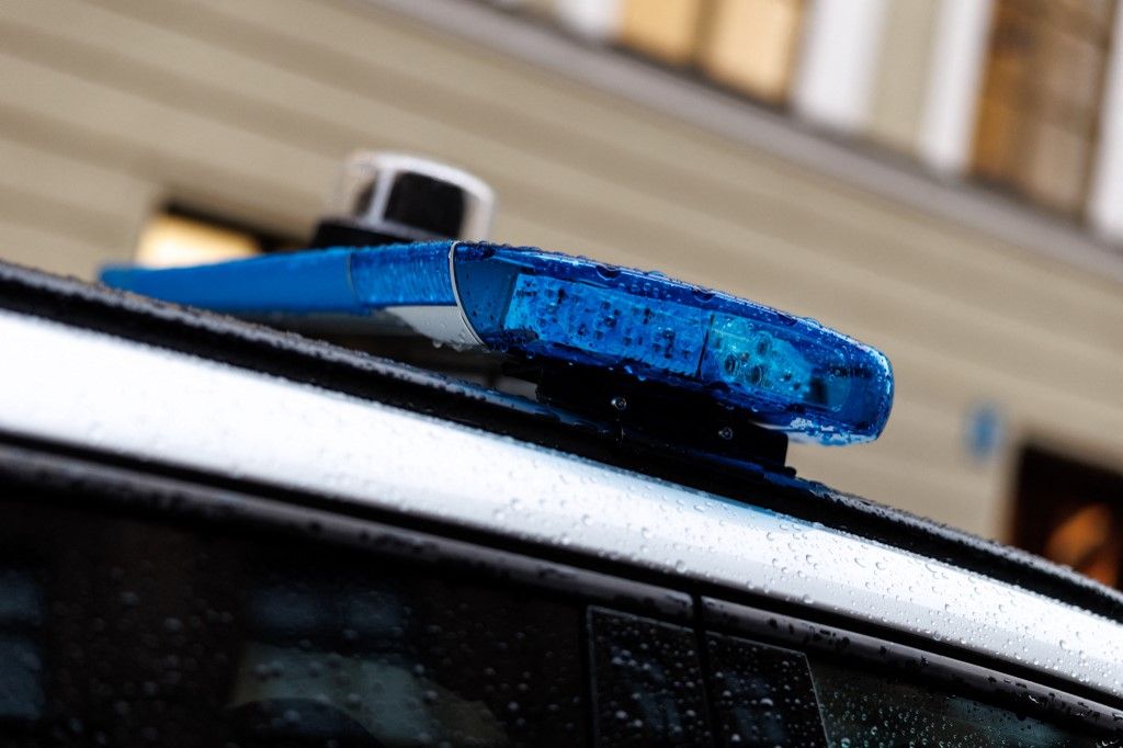 12 February 2026, Bavaria, Munich: The blue light can be seen on an Austrian police vehicle on the sidelines of the Munich Security Conference in Munich (Bavaria, Germany) on February 12, 2026. The Austrian Federal Police is an armed, uniformed guard force under the direction of the Ministry of the Interior, which ensures security, order and law enforcement throughout Austria. The 62nd Munich Security Conference (MSC) will take place from February 13 to 15, 2026 at the Hotel Bayerischer Hof in Munich. (patrol car, symbolic image, symbolic photo, illustration, symbolic photo, illustrative photo, theme image, general image, theme photo) Photo: Matthias Balk/dpa (Photo by MATTHIAS BALK / dpa Picture-Alliance via AFP)