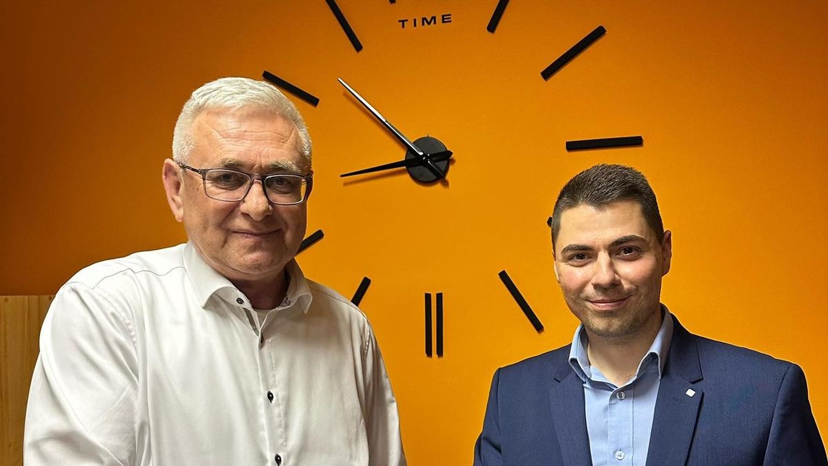 Remekül sikerült a főpróba Kazincbarcikán a Fidesznek, felsült a Tisza és a manipulációs kerekasztal + videó