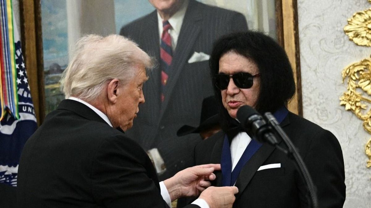 A KISS legendája nekiment a Trumpot támadó sztároknak: Fogjátok be, és maradjatok a szakmátoknál