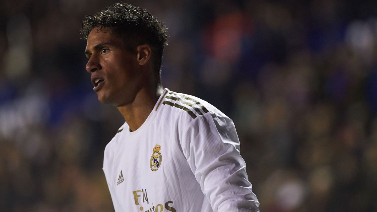 A négyszeres BL-győztes Raphael Varane a Como sikereiért küzd, de már nem játékosként