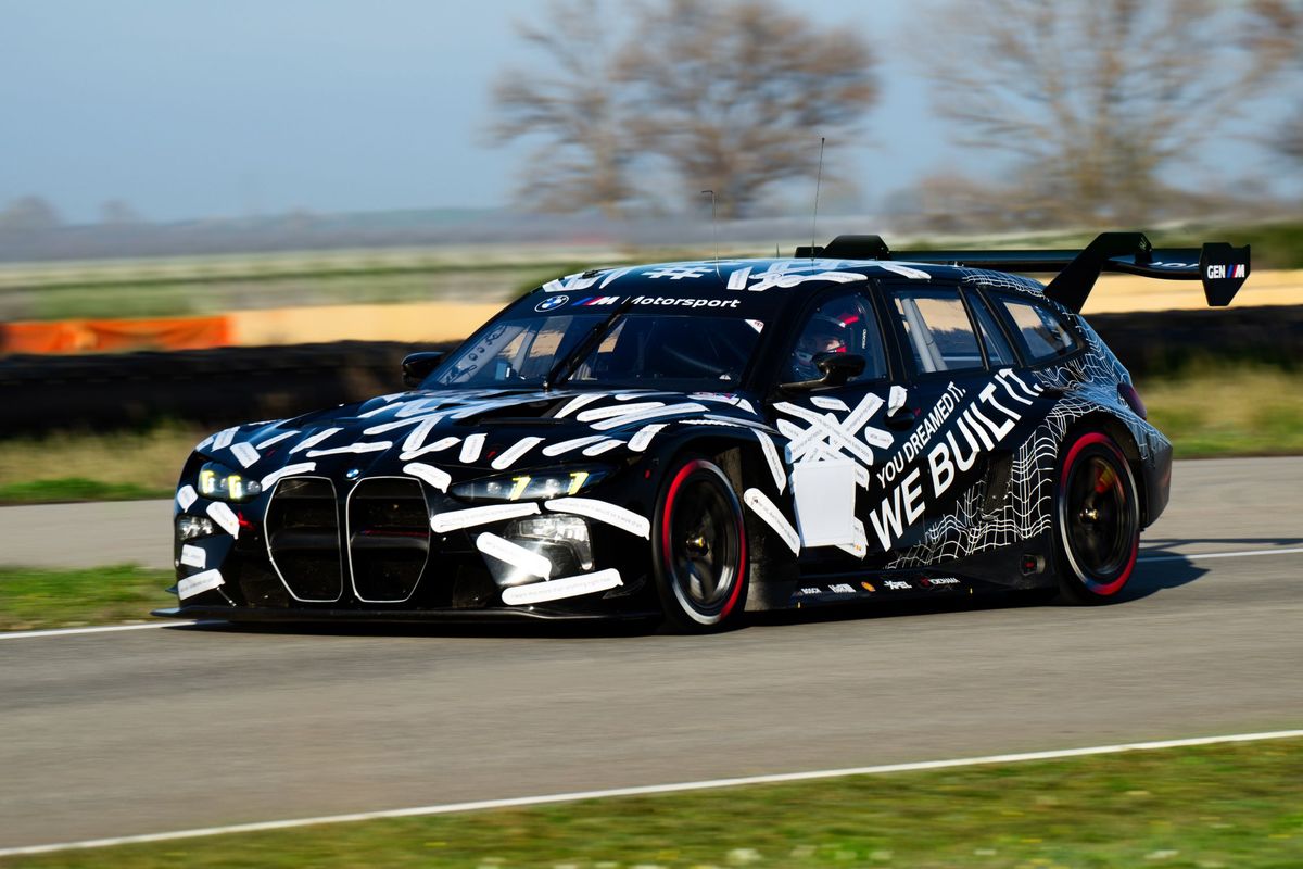 BMW M3 Touring GT3
