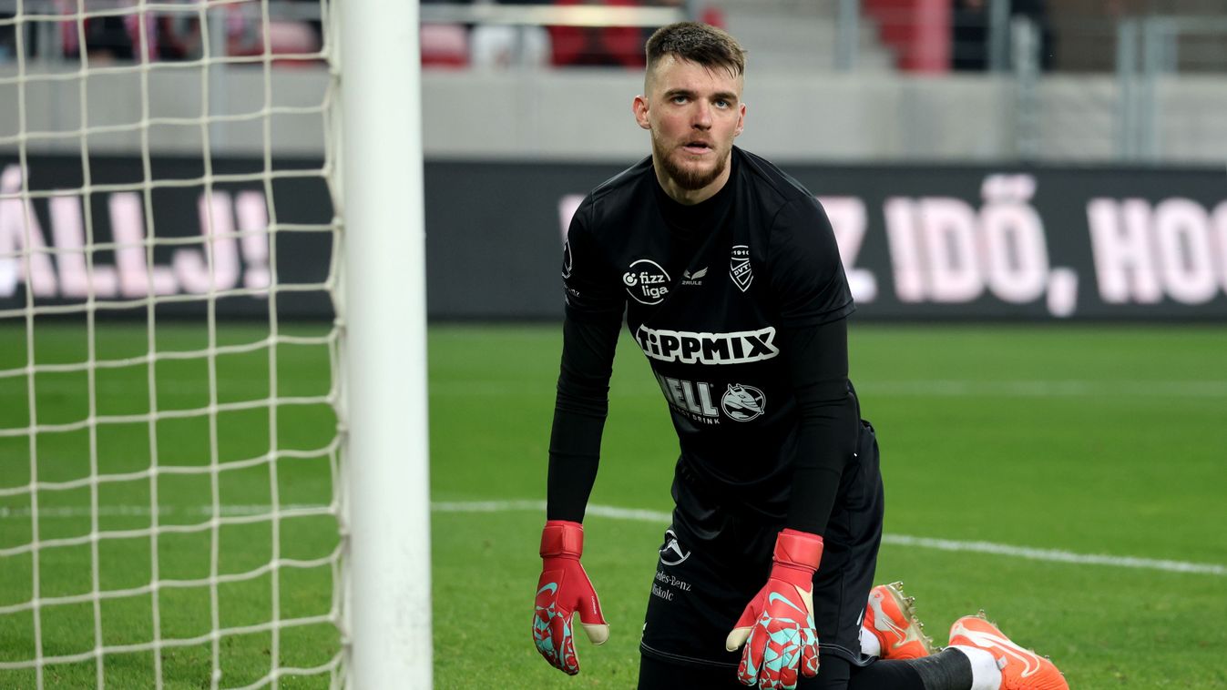 Diósgyőr
Miskolc, 2025. november 2.
Karlo Sentic, a Diósgyőr kapusa a labdarúgó Fizz Liga 12. fordulójában játszott Diósgyőri VTK-Újpest FC mérkőzésen a diósgyőri DVTK Stadionban 2025. november 2-án.
MTI/Vajda János