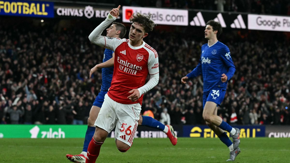 A bajnoki cím küszöbére lőtte az Arsenalt, majd iskolába ment a PL legújabb csillaga