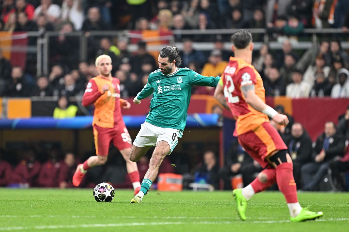 Szoboszlai Dominik lövése a Galatasaray–Liverpool BL-nyolcaddöntőn