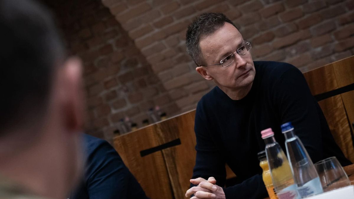 Szijjártó Péter: Ez túl van minden határon, ezt az országot akarják behozni az Európai Unióba