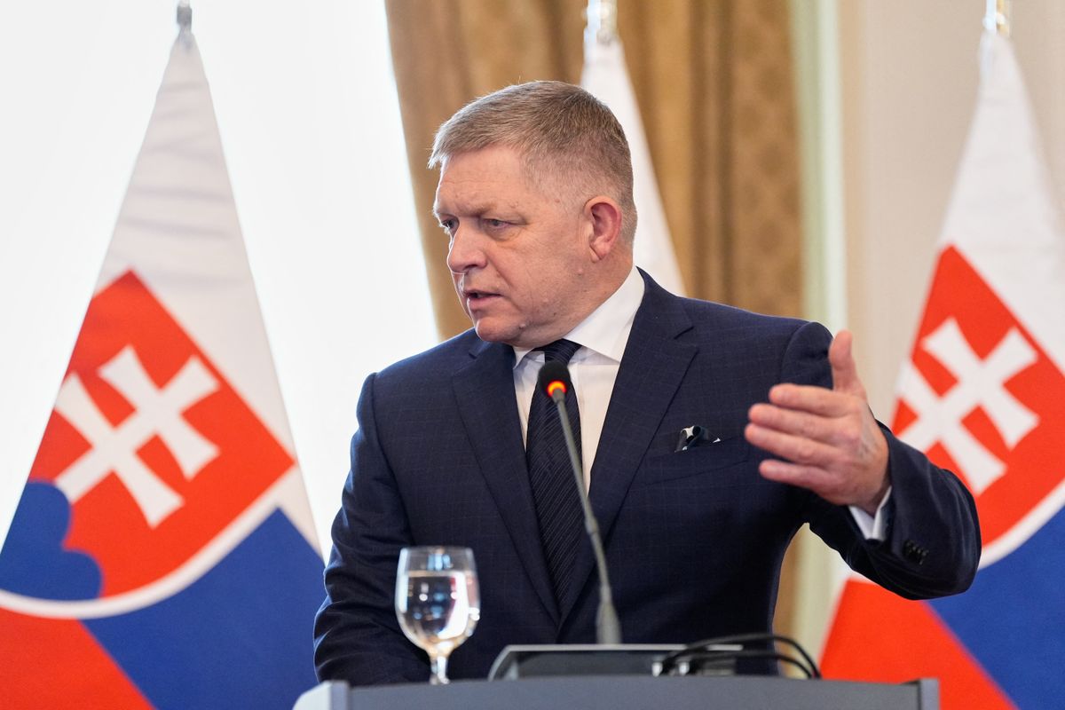 Robert Fico megüzente az ukránoknak, hogy nem érdemes a magyar választásra várni a vezeték újraindításával 