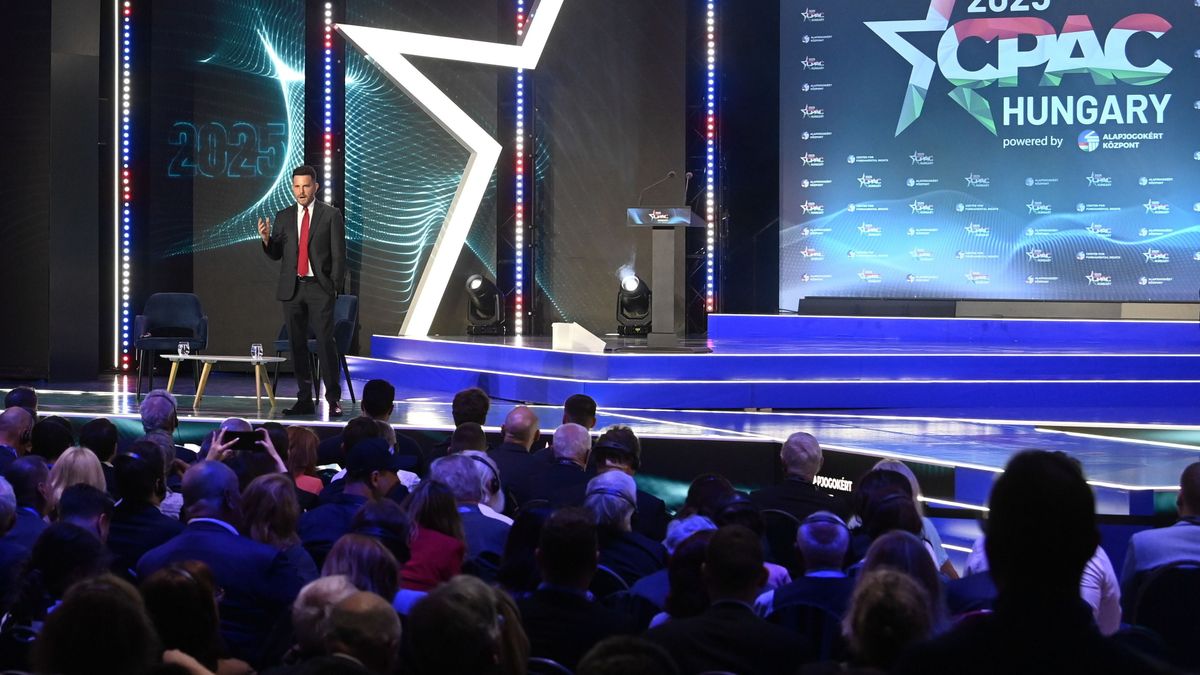 Kovács Zoltán és Dave Rubin, a Rubin Show házigazdája a CPAC Hungaryn
