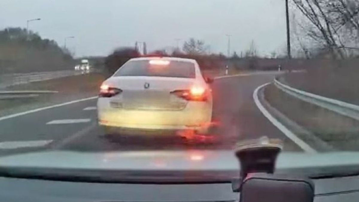 Büntetőfékezett az M6-oson, és még neki állt feljebb + videó