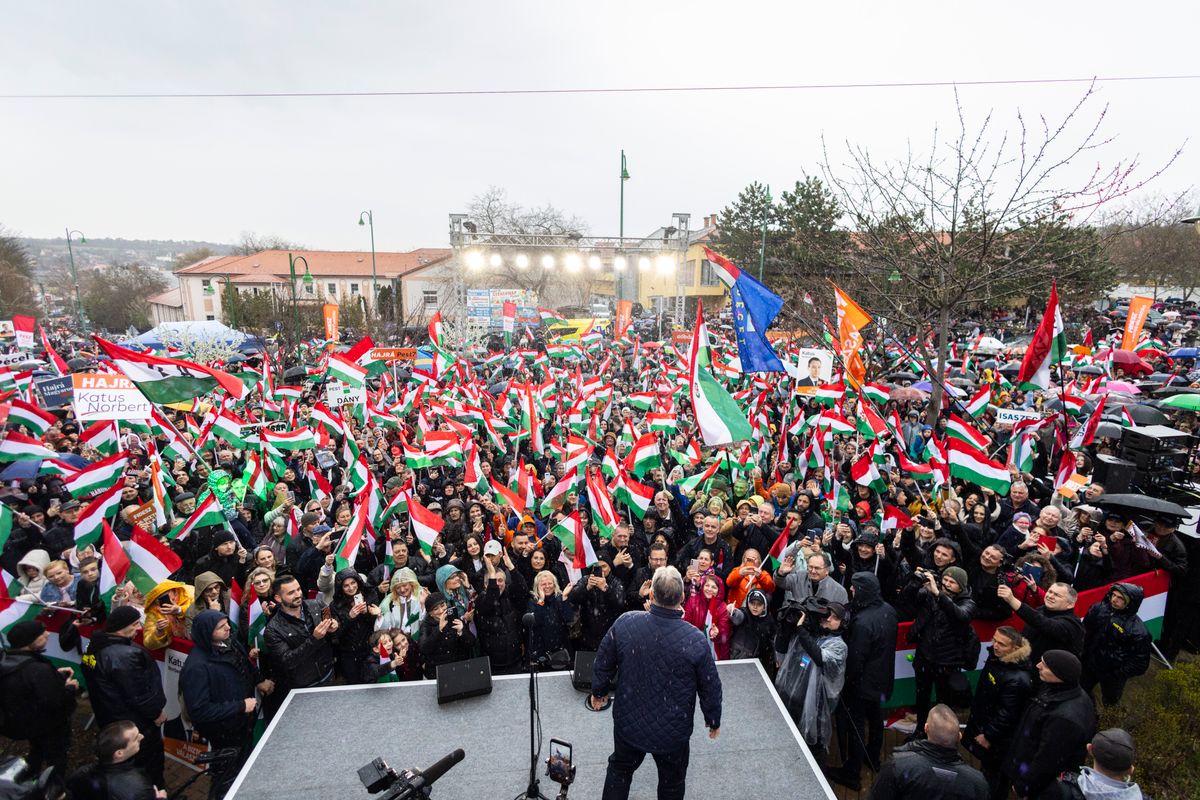 Orbán Viktor országjárása Pécel