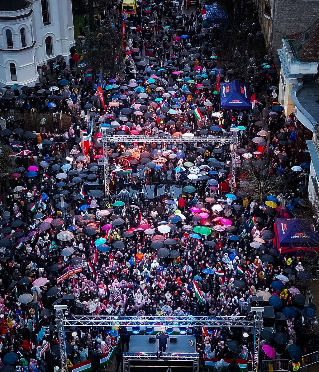 Orbán Viktor országjárás Szolnok
kampány
választás