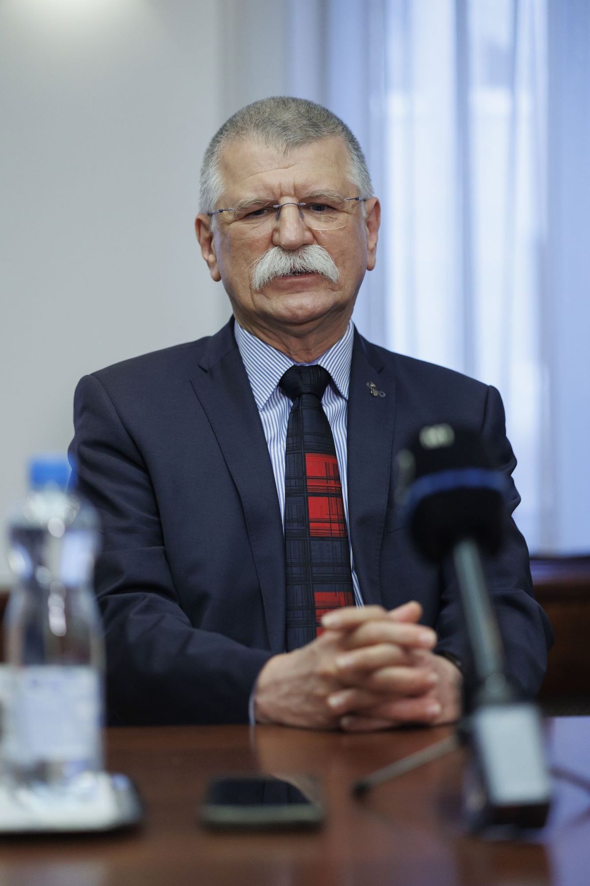 Kövér László, az Országgyűlés elnöke a kormánypártok országjárásának nagykanizsai fóruma előtt tartott sajtótájékoztatón a Medgyaszay Házban 2026. március 20-án